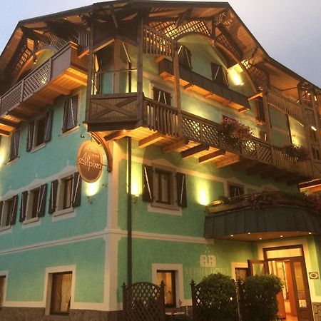 Hotel Alpina Pinzolo Kültér fotó