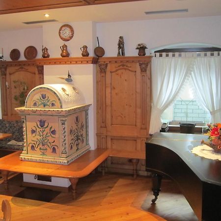 Hotel Alpina Pinzolo Kültér fotó