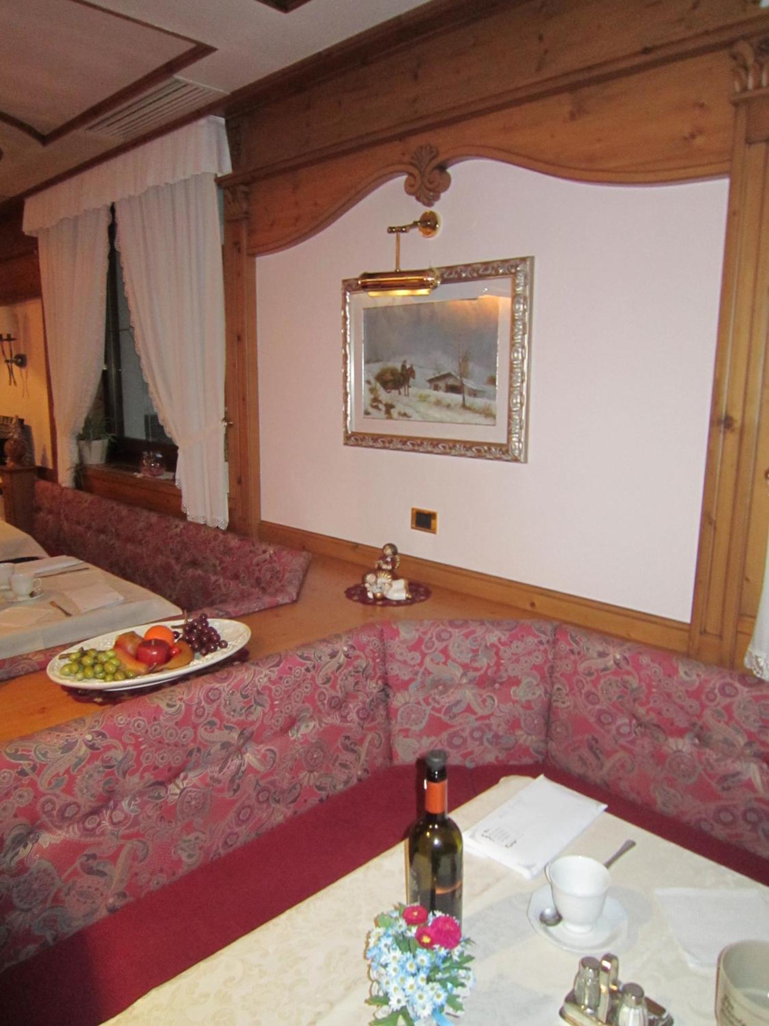 Hotel Alpina Pinzolo Kültér fotó