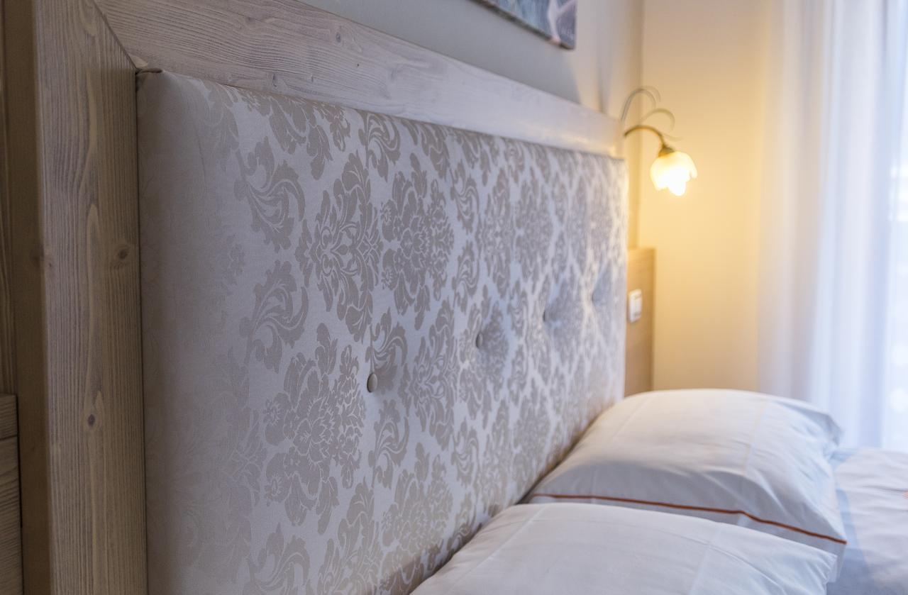Hotel Alpina Pinzolo Kültér fotó